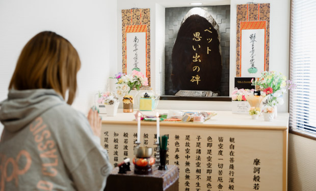 お骨拾い | 火葬車にてご訪問いたします。